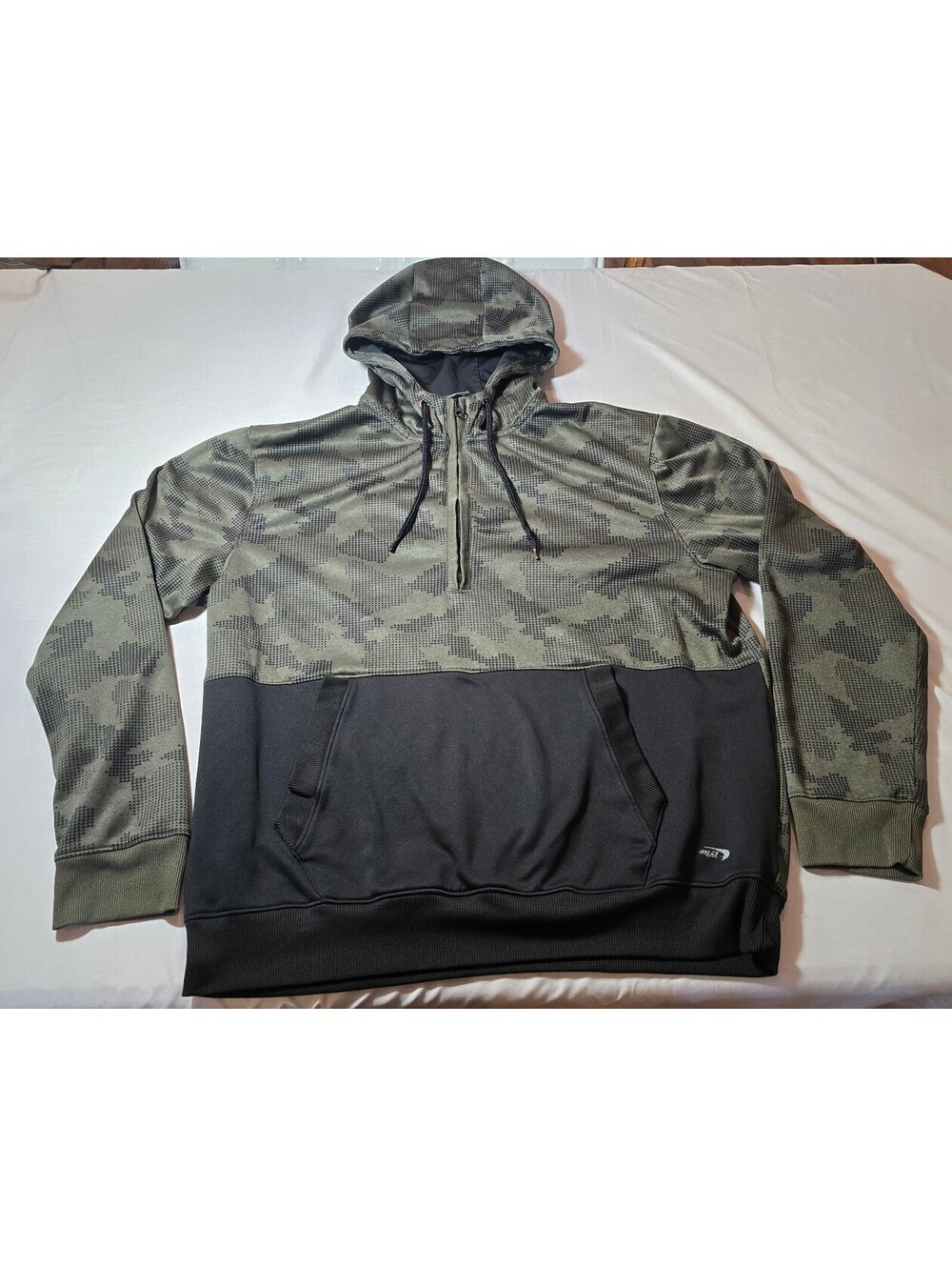 Men's Large MTA Sport Camo Hoodie with Front Pocket and Half-Zip